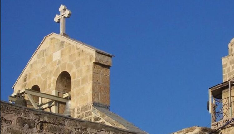 Ο-Πατριάρχης-Ιεροσολύμων-και-ο-ιερέας-του-Αγ.-Πορφυρίου-στη-Γάζα-διαψεύδουν-τις-φήμες-περί-εντολής-εκκένωσης