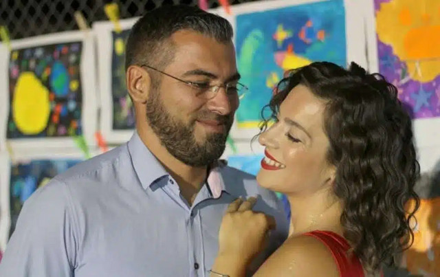 «Να-μας-προσέχετε-από-εκεί-ψηλά»:-Οδύνη-για-το-ζευγάρι-που-σκοτώθηκε-σε-τροχαίο-στο-Αλιβέρι-–-Αφήνουν-πίσω-τρία-παιδιά