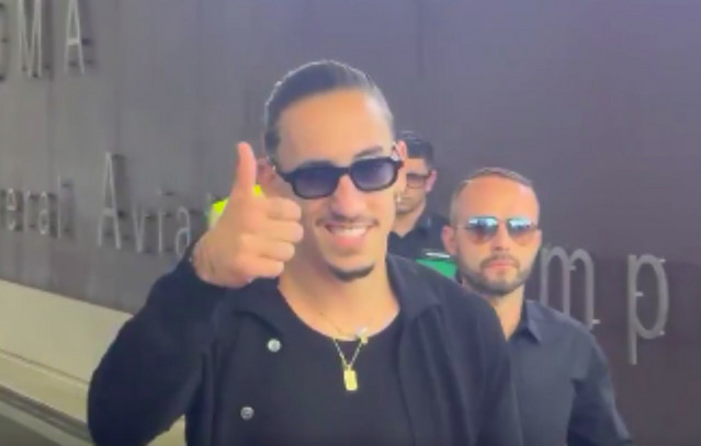 Κώστας-Τσιμίκας:-Προσγειώθηκε-στη-Ρώμη-και-υπογράφει-στη-Ρόμα