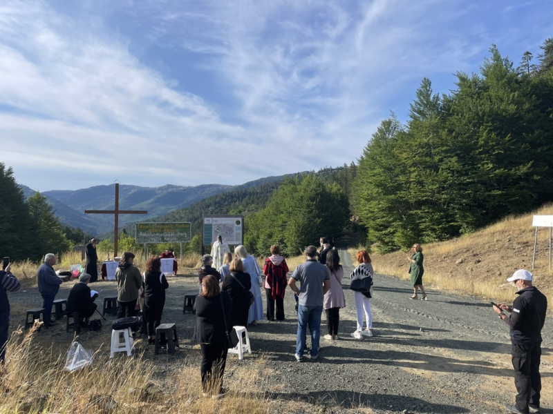 Θεία-Λειτουργία-στον-Εθνικό-Δρυμό-της-Βάλια-Κάλντα