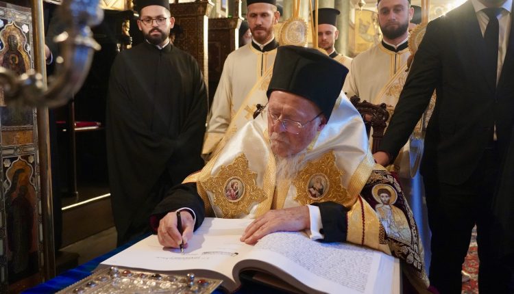 Φανάρι:-Τελετή-ένταξης-του-μακαρίου-ιερέως-Δημητρίου-Γκαγκαστάθη-στο-εορτολόγιο-της-Ορθοδόξου-Εκκλησίας