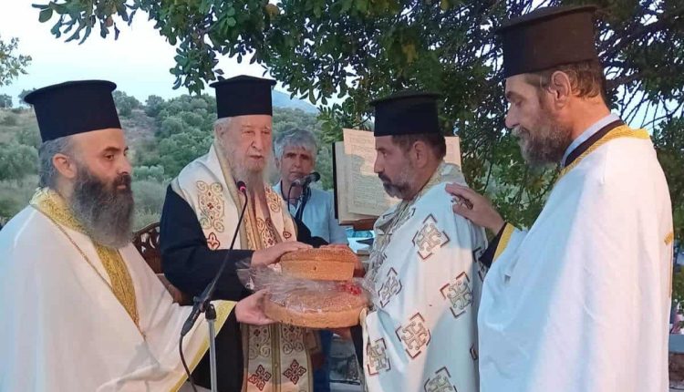 Αρχιερατικός-Εσπερινός-στην-Αγία-Ζώνη-Λάτα-–-Αλιβερίου