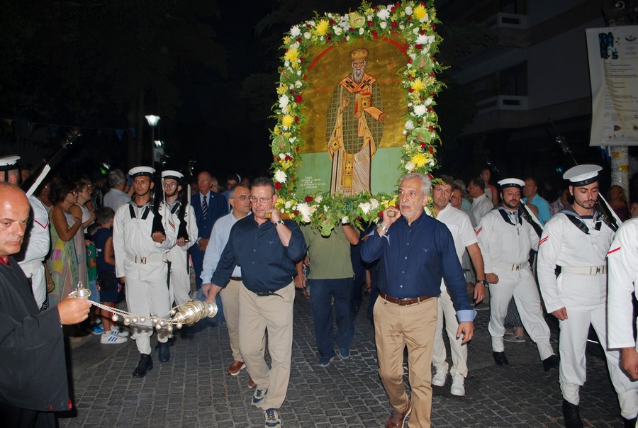 Η-πάνδημη-λιτανεία-της-Ιερής-Εικόνας-του-Αγίου-Αλεξάνδρου-στο-Παλαιό-Φάληρο