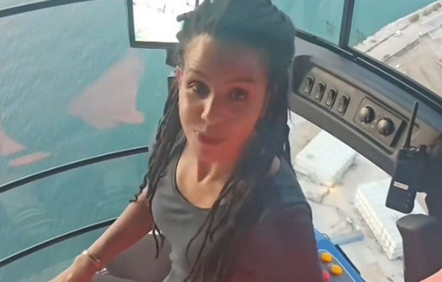 «Σήμερα-θα-σας-δείξω-πώς-οδηγώ-τον-γερανό»:-Χειρίστρια-γερανοφόρου-στο-Ελληνικό-ανεβάζει-βίντεο-από-τα-150-μέτρα-και-γίνεται-viral