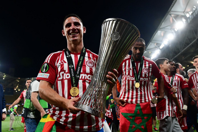 Ημέρα-Ποντένσε-στον-Ολυμπιακό-–-Η-ώρα-άφιξης-στην-Ελλάδα