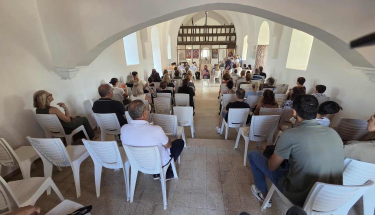 Συγκίνηση-και-πνευματική-κατάνυξη-στο-κατεχόμενο-Τίμιο-Πρόδρομο-στη-Γύψου