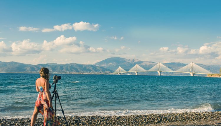 Πάτρα:-Που-και-πότε-προτιμούν-να-κάνουν-τις-διακοπές-τους-οι-Πατρινοί