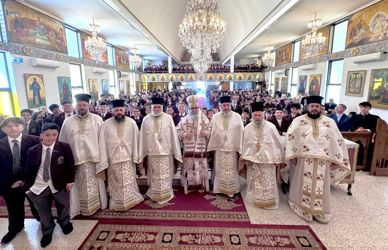 Μελβούρνη:-Αρχή-του-εκκλησιαστικού-έτους-στην-Ενορία-Αγίων-Ανάργυρων-και-το-σχολείο-oakleigh-grammar