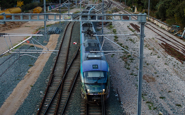 hellenic-train:-Με-λεωφορεία-στον-προορισμό-τους-οι-επιβάτες-της-αμαξοστοιχίας-11304,-λόγω-φωτιάς-στην-Πάτρα
