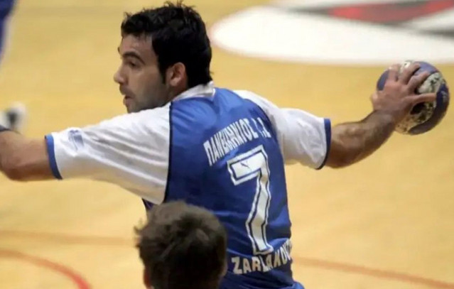 Θρήνος-στο-ελληνικό-χάντμπολ:-Πέθανε-από-καρκίνο-στα-47-του-ο-Γιάννης-Ζαρλακούτης