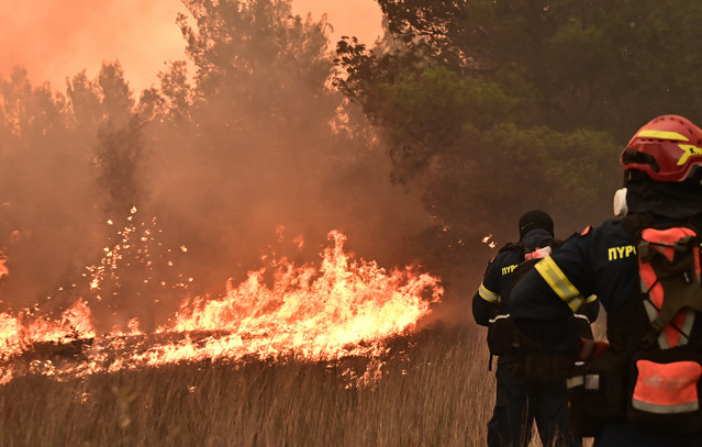 Ο-«καπετάνιος-των-Κυθήρων»-που-έσωσε-ηλικιωμένους-και-παιδιά-από-τις-φωτιές:-«Δεν-ήταν-εύκολη-πράξη,-παρανόμησα»
