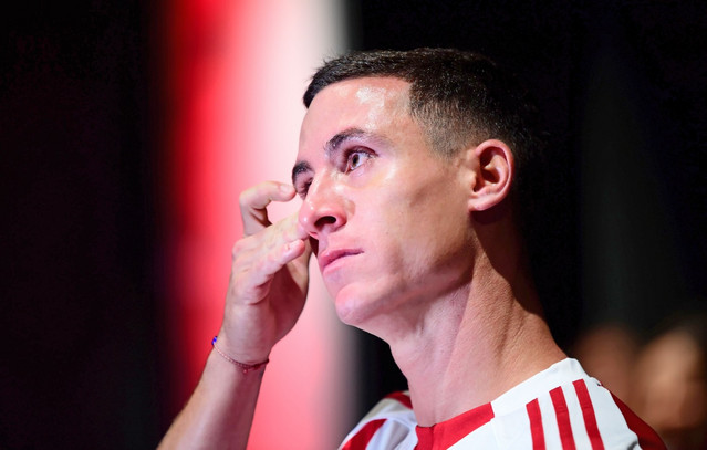 Ολυμπιακός:-Δάκρυσε-ο-Ποντένσε-στο-νέο-μουσείο-–-«Κάναμε-το-όνειρο-πραγματικότητα»