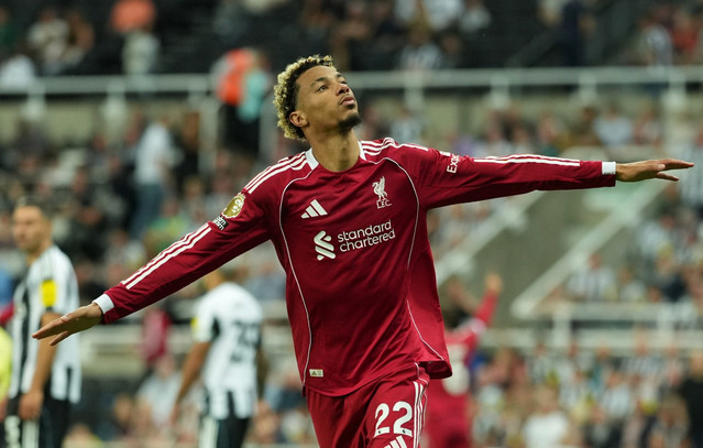 Τρέλα-στην-premier-league:-3,56-δισ.-ευρώ-για-μεταγραφές-–-Περισσότερα-από-serie-a,-bundesliga,-la-liga,-ligue-1-μαζί