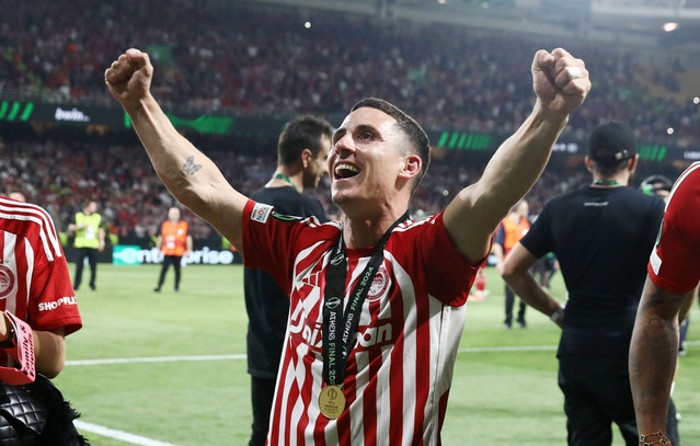 Ολυμπιακός:-Η-ανάρτηση-της-uefa-για-την-επιστροφή-του-Ποντένσε