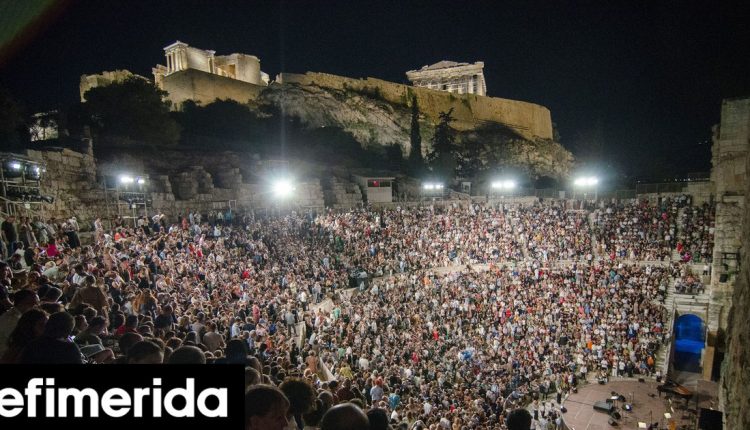 Φωτογραφίες-από-τη-μαγική-βραδιά-στο-Ηρώδειο-για-τον-Μάνο-Χατζιδάκι-Ποιοι-πήγαν