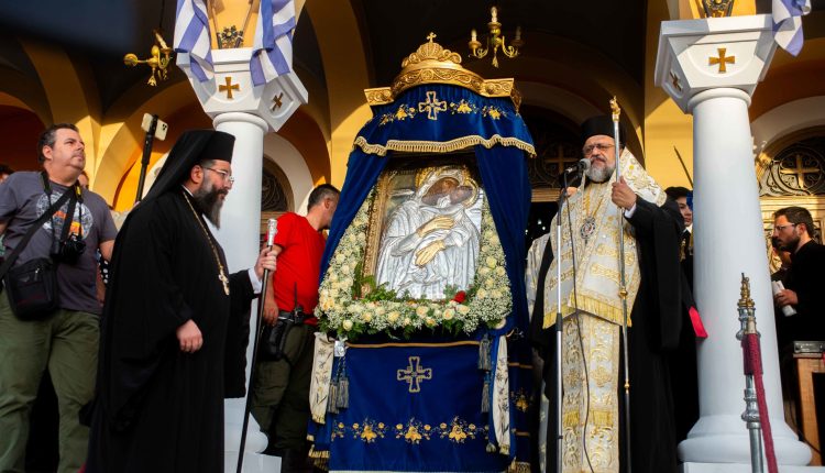 Υποδοχή-της-Ιεράς-Εικόνος-της-Παναγίας-της-Δημιοβίτισσας-στην-Καλαμάτα