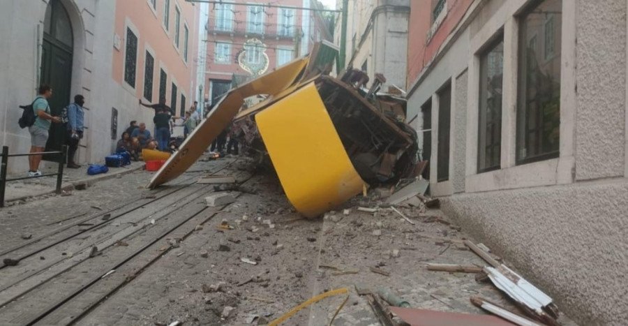 Πορτογαλία:-Δεκαπέντε-νεκροί-μετά-τον-εκτροχιασμό-τελεφερίκ-στη-Λισαβόνα-–-Εθνικό-πένθος