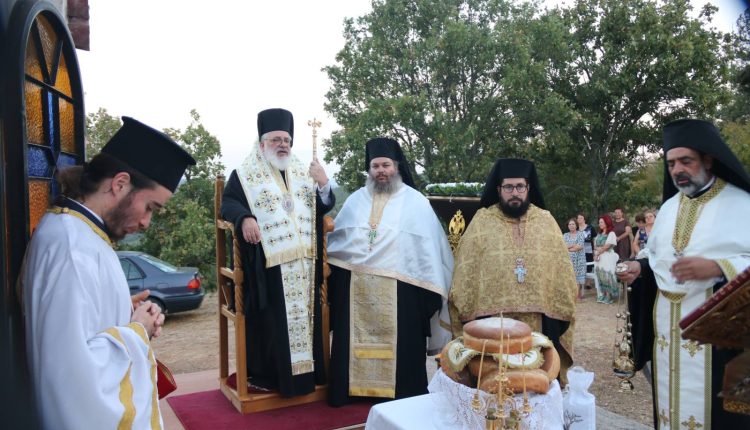 Εσπερινός-στο-Παρεκκλήσι-της-Ακαταφλέκτου-Βάτου-στη-Μητρόπολη-Διδυμοτείχου