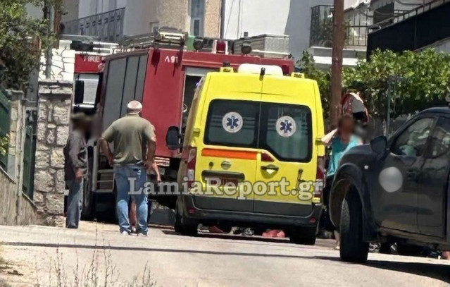 Επιχείρηση-για-τον-απεγκλωβισμό-ηλικιωμένης-που-έπεσε-στο-μπάνιο-στη-Φθιώτιδα-–-Έσπευσε-η-Πυροσβεστική