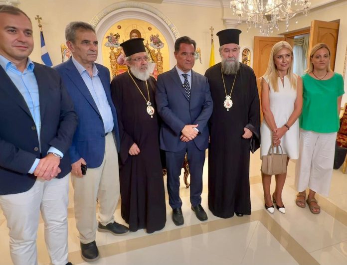 Ο-υπουργός-Υγείας,-Άδωνις-Γεωργιάδης,-συναντήθηκε-με-τους-Μητροπολίτες-Σερρών-και-Σιδηροκάστρου-(ΒΙΝΤΕΟ)