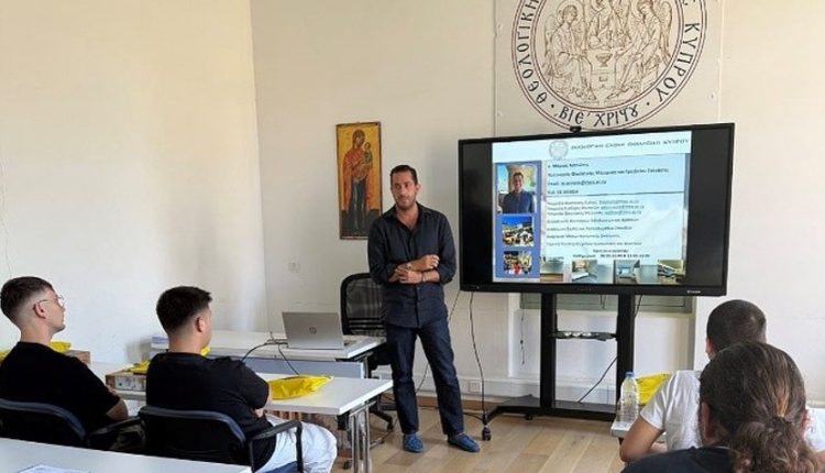 Η-έναρξη-της-νέας-ακαδημαϊκής-χρονιάς-στη-Θεολογική-Σχολή-της-Εκκλησίας-της-Κύπρου