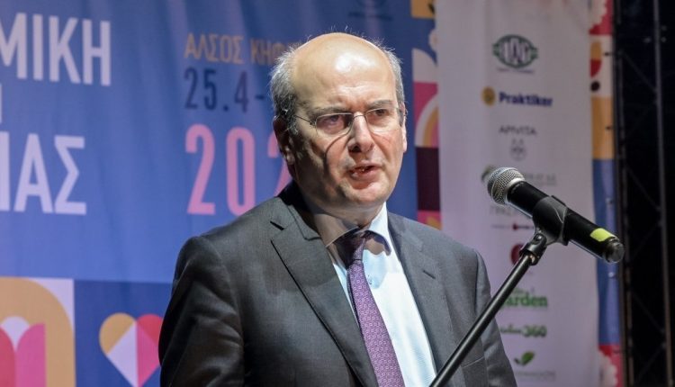 Κ.-Χατζηδάκης:-Νέες-θέσεις-εργασίας,-δίκαιη-φορολογία,-βελτίωση-της-καθημερινότητας