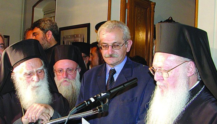 Η-Ορθόδοξη-Ακαδημία-Κρήτης-για-την-εκδημία-του-Νίκου-Παπαδάκη