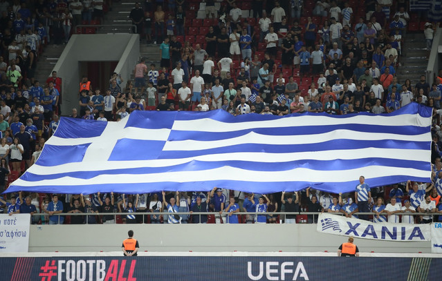 Εθνική-Ελλάδας:-Παράπονα-της-Δανίας-στην-uefa-για-χρήση-λέιζερ