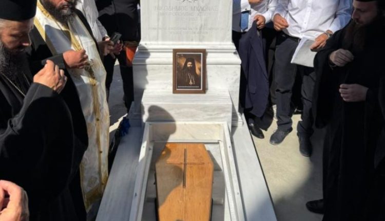 Μετά-από-88-χρόνια-ο-Μητροπολίτης-Κιτίου-Νικόδημος-Μυλωνάς-επέστρεψε-στη-Λάρνακα-–-Μνημόσυνο-και-Ενταφιασμός-(ΦΩΤΟ)