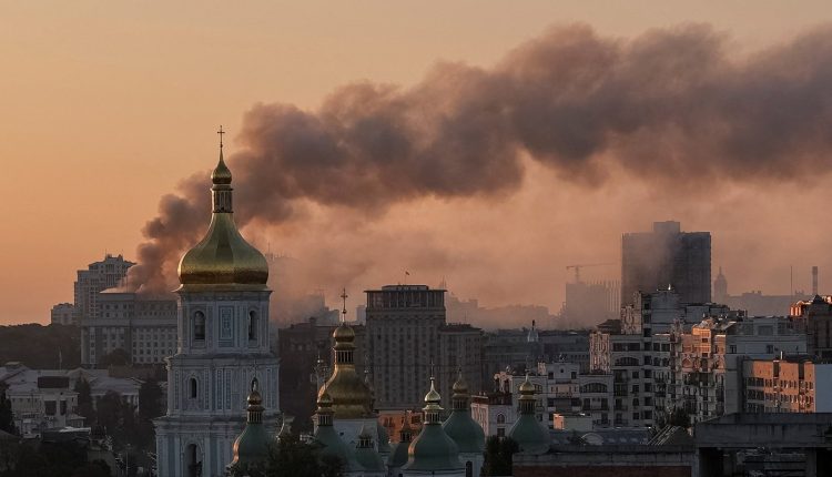 Ουκρανία:-Πρωτοφανής-ρωσική-επίθεση-στην-έδρα-της-κυβέρνησης-στο-Κίεβο