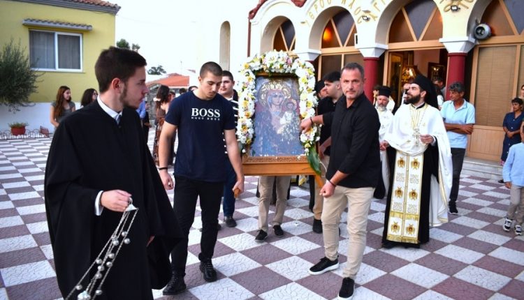 Λιτάνευση-της-Παναγίας-της-Μουρτατιανής-στο-Νέο-Σιδηροχώρι-Ροδόπης