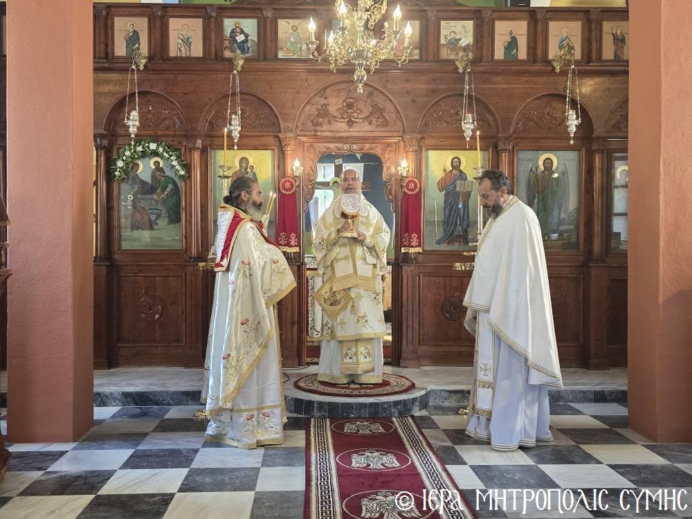 Το-Γενέθλιο-της-Θεοτόκου-στην-Παναγία-“Πειραιώτισσα”-Σύμης