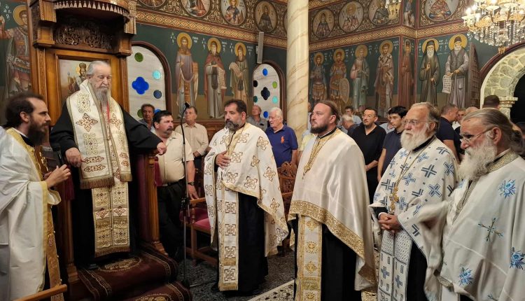 Η-εορτή-της-Γεννήσεως-της-Θεοτόκου-στην-Ιερά-Μητρόπολη-Καρυστίας