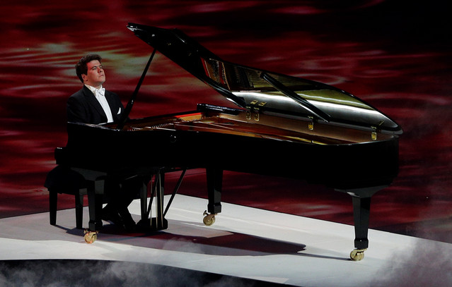 Η-Κρατική-Ορχήστρα-Αθηνών-«κόβει»-τον-Ντένις-Ματσούεφ-–-Ο-Ρώσος-πιανίστας-που-στηρίζει-τον-Πούτιν