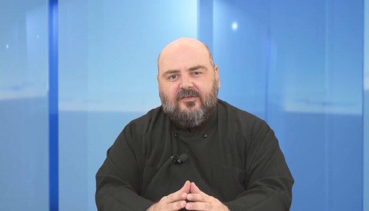 «Θαύματα-φτιαγμένα-από-τραύματα-–-Λόγοι-Αγίου-Πορφυρίου»:-Η-προσευχή-θέλει-προθέρμανση