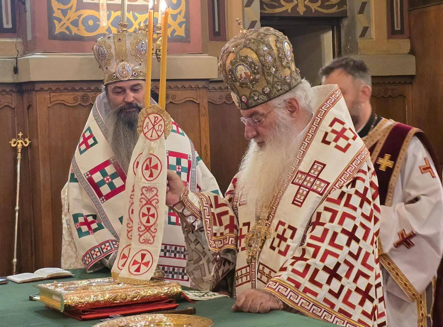 Ποιμαντική-επίσκεψη-του-Μητροπολίτη-Γέροντος-Ναϊρόμπι-στη-Ρουμανία