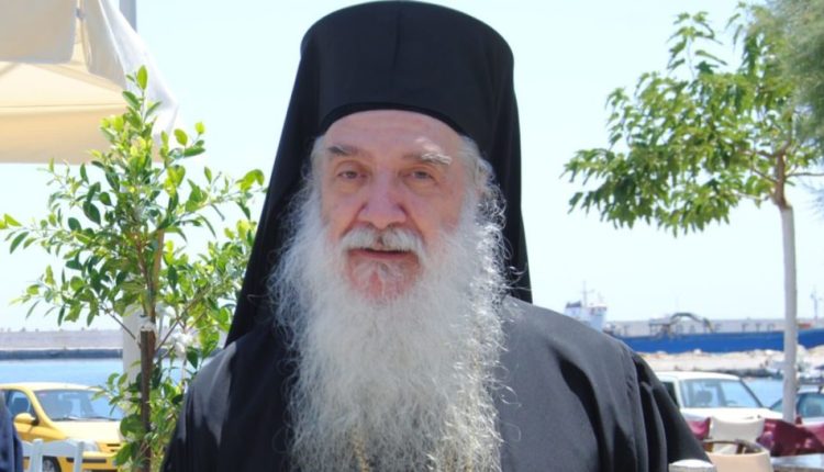 Σάμου-Ευσέβιος:-“Να-μην-ξεχνάτε-ότι-μονo-ο-Χριστός-είναι-ο-θεμέλιος-λίθος-της-ζωής-σας”