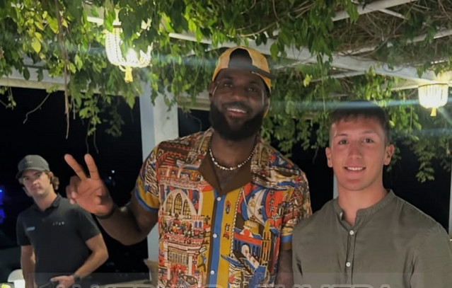 Διακοπές-στην-Κέρκυρα-για-τον-ΛεΜπρόν-Τζέιμς-–-Το-εστιατόριο-που-επέλεξε-ο-σούπερ-σταρ-του-ΝΒΑ