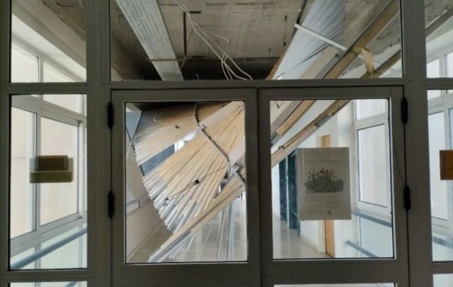 Πανεπιστήμιο-Ιωαννίνων:-Κατέρρευσε-μεγάλο-τμήμα-της-οροφής-στο-Παιδαγωγικό