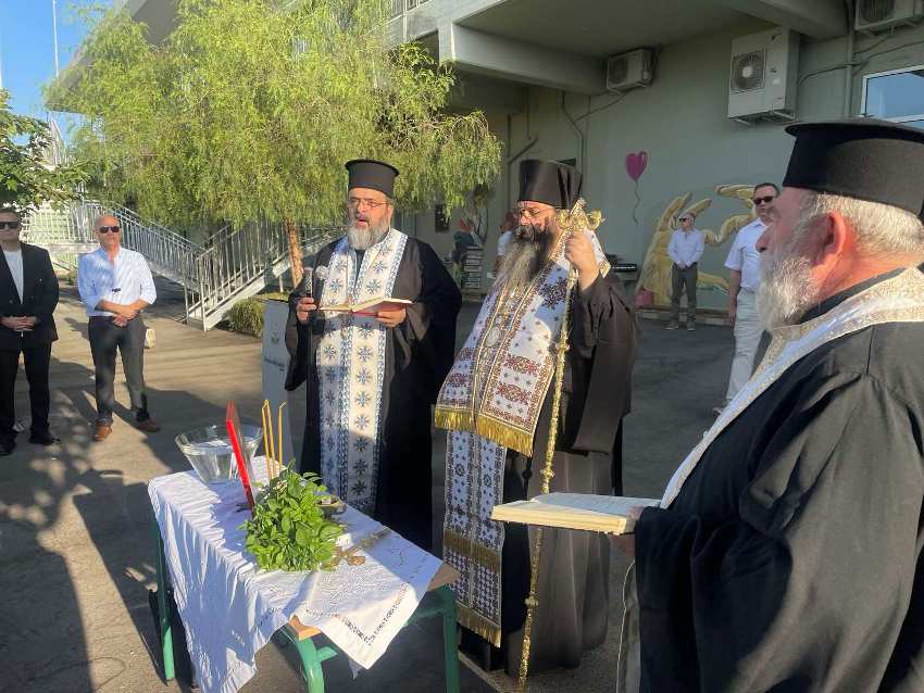 Αγιασμοί-στις-σχολικές-μονάδες-της-Μητρόπολης-Κορίνθου-για-την-έναρξη-της-νέας-σχολικής-χρονιάς 