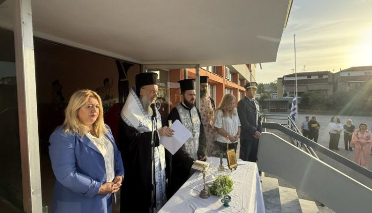 Τρίκκης-Χρυσόστομος:-Η-Εκκλησία-πάντα-θα-βρίσκεται-δίπλα-στους-μαθητές