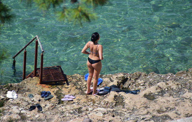 Καιρός:-Συννεφιά-και-35άρια-–-Καλοκαιρινό-με-υψηλές-θερμοκρασίες-και-το-Σαββατοκύριακο