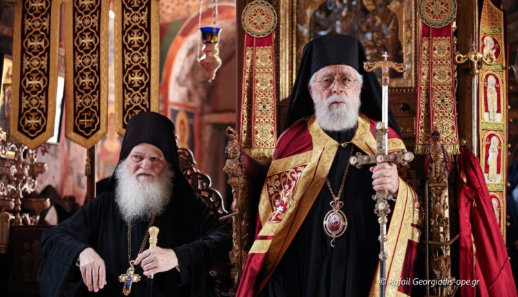 Υποδοχή-Μητροπολίτη-Κωνσταντίας-και-Αμμοχώστου-Βασιλείου-στην-ΙΜΜ.-Βατοπαιδίου-(ΦΩΤΟ)