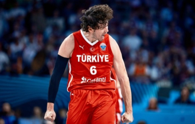 eurobasket-2025:-Λίγο-πρριν-το-τζάμπολ-του-Ελλάδα-–-Τουρκία-θα-κριθεί-η-συμμετοχή-του-Όσμαν