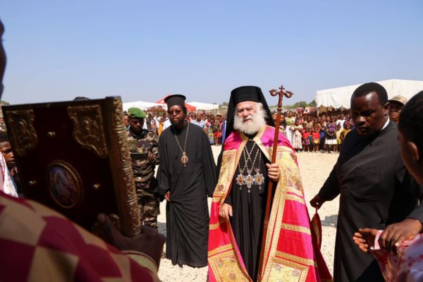 Η-υποδοχή-του-Πατριάρχη-Αλεξανδρείας-στην-Επισκοπή-Τολιάρας-και-Νοτίου-Μαδαγασκάρης