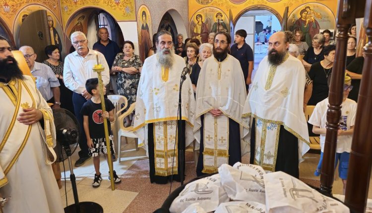 Το-Παραλίμνι-τίμησε-τον-Άγιο-Κορνήλιο-τον-Εκατόνταρχο-στον-μοναδικό-παγκύπρια-ναό-του