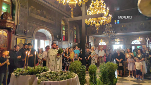 Η-εορτή-της-Υψώσεως-του-Τιμίου-Σταυρού-στην-αρχοντική-Πρόνοια-Ναυπλίου