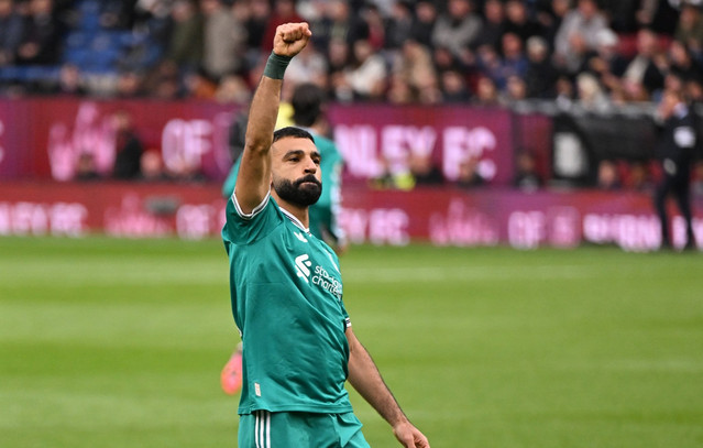 premier-league:-Με-πέναλτι-στο-95′-η-Λίβερπουλ-έκανε-το-4×4