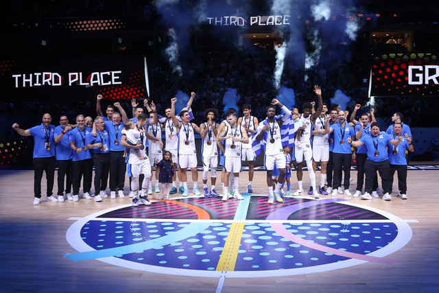 Συγχαρητήρια-του-Κωνσταντίνου-Τασούλα-στην-εθνική-ομάδα-για-το-χάλκινο-μετάλλιο-στο-Ευρωμπάσκετ