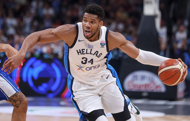 Γιάννης-Αντετοκούνμπο:-«Δεν-θυμάμαι-καλά-το-χάλκινο-του-2009,-ήμουνα-στη-Θήβα-με-τη-μητέρα-μου-και-πουλούσαμε-πράγματα»